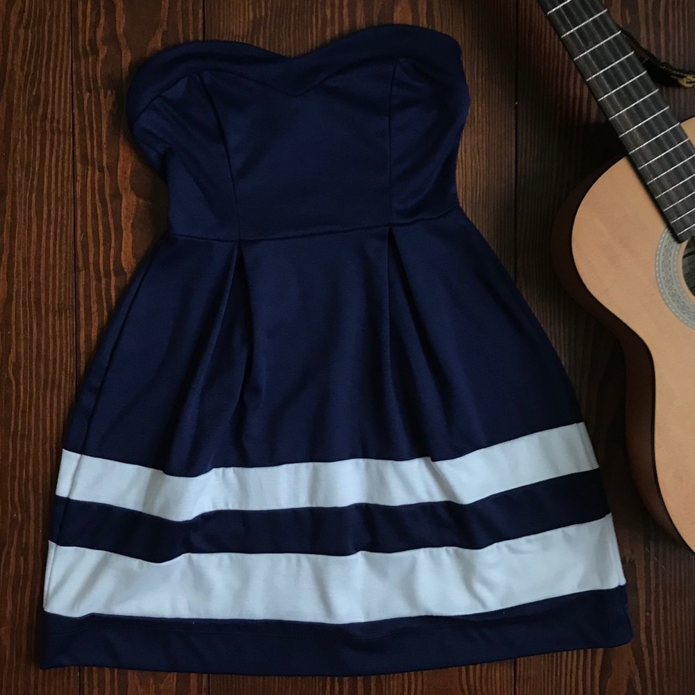Monteau blue and white strapless mini dress